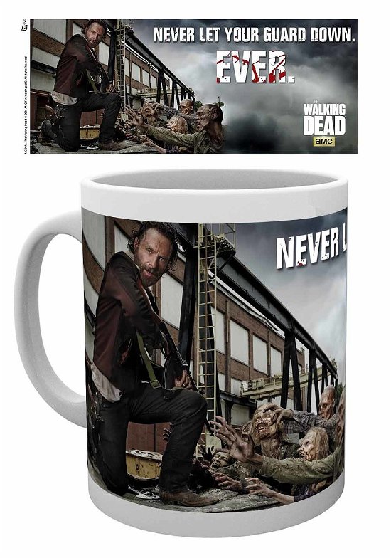 Cover for Walking Dead · Tasse The Walking Dead - Never let your guard down (MERCH) (2016)