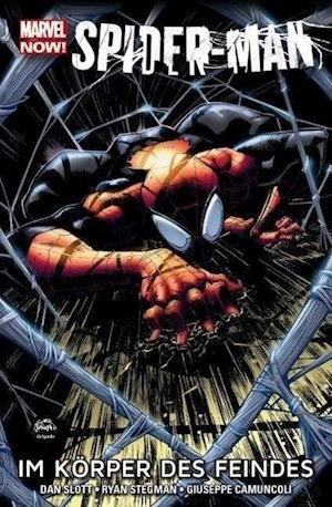 Cover for Dan Slott · Spider-Man - Marvel Now! 01 - Im Körper des Feindes (Paperback Bog) (2014)