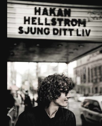 Cover for Håkan Hellström · Sjung ditt liv : alla låtar och en massa bilder (Inbunden Bok) (2016)