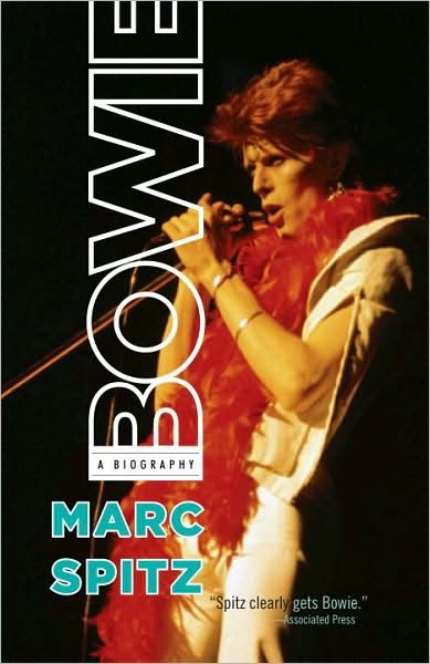 Bowie: a Biography - Marc Spitz - Livros - Three Rivers Press - 9780307716996 - 5 de outubro de 2010