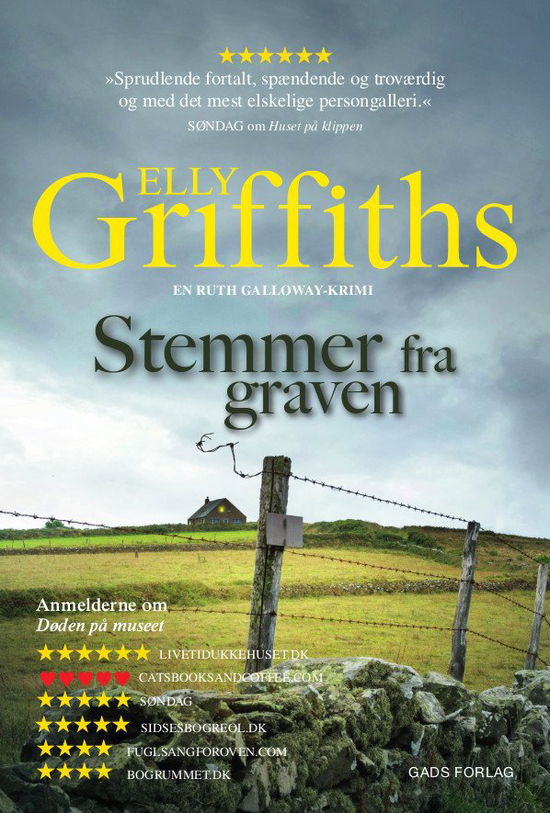 Stemmer fra graven - Elly Griffiths - Bøger - Gads Forlag - 9788712059998 - 30. september 2020